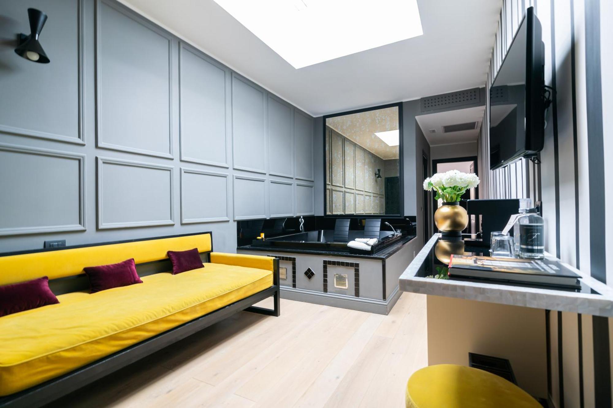 Roma Luxus Hotel Bagian luar foto